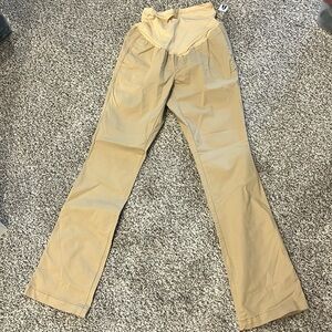 Old Navy full panel maternity pants. Tan, size 4, NwT. Boot cut
